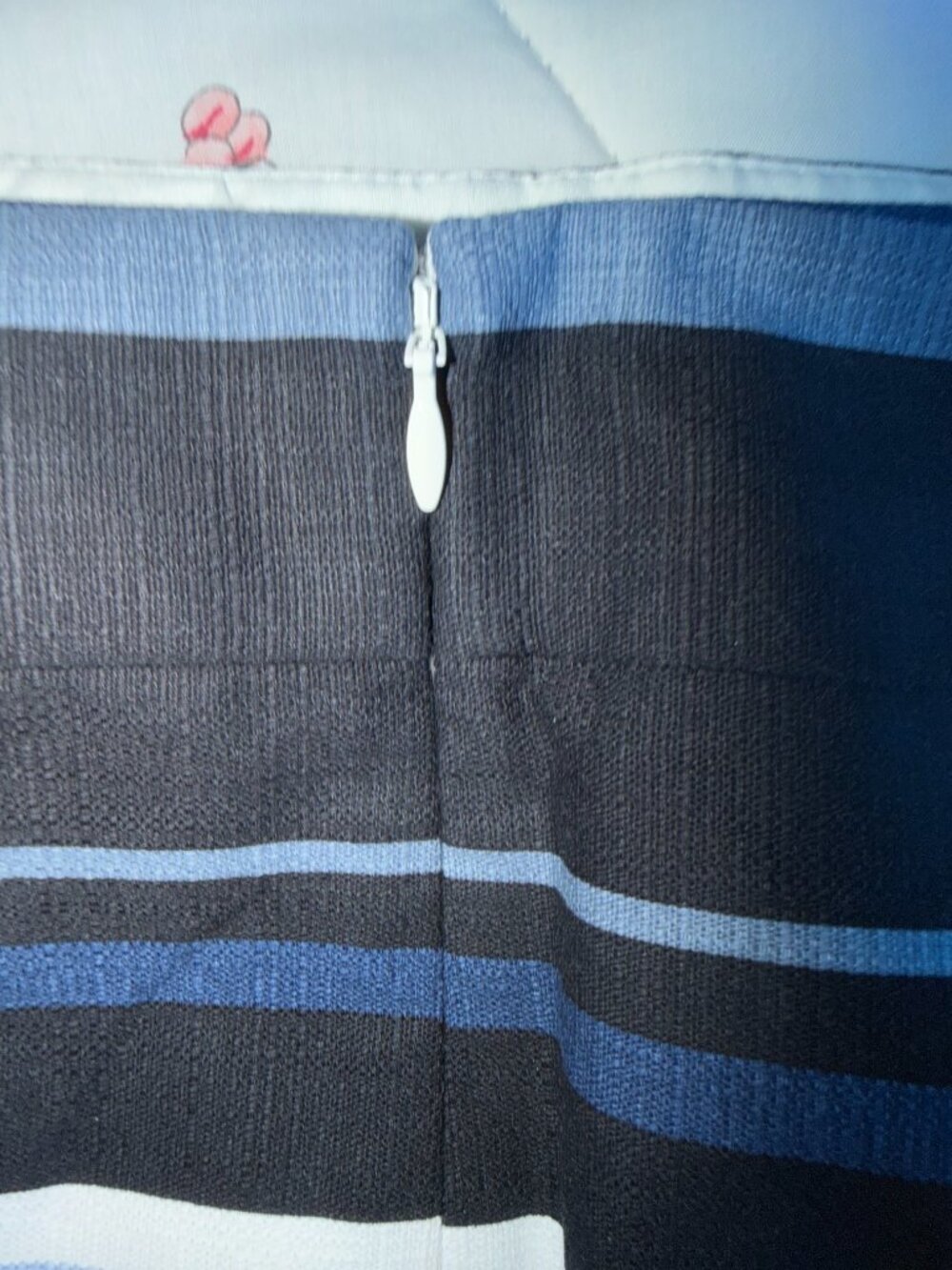 Skirt - Picture 4 of 4